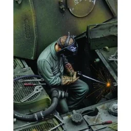 Man using electric welder-no.1, 1/35 - Royal Model RM683