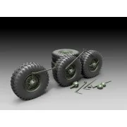 DUKW sagged wheels - Royal Model RM742