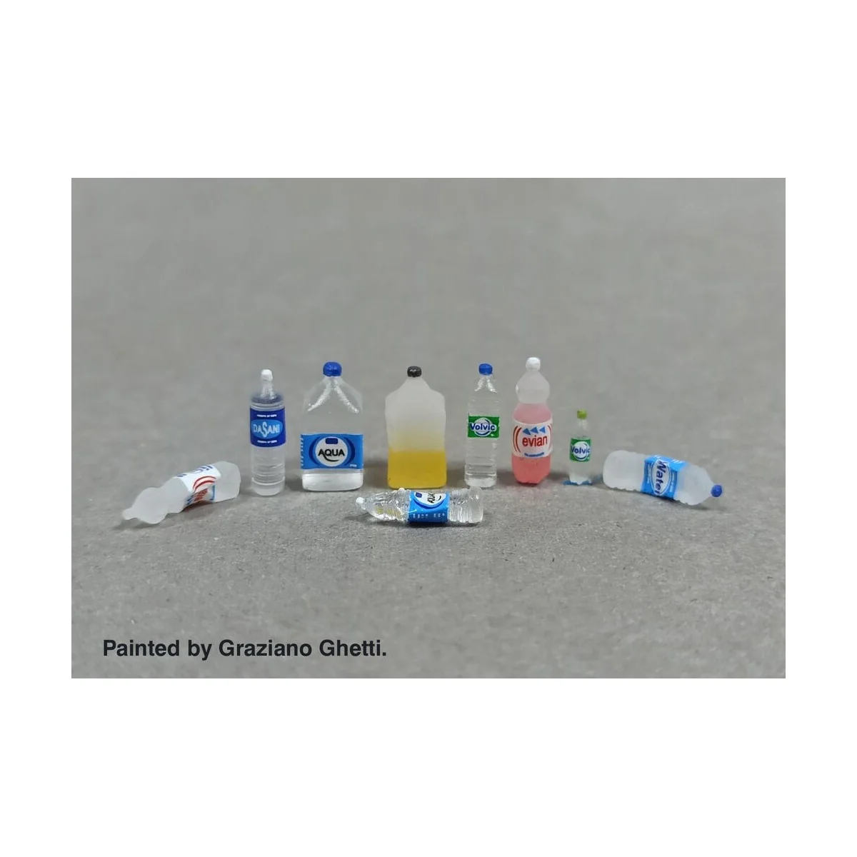 Water bottles, 1/35 - Royal Model RM746