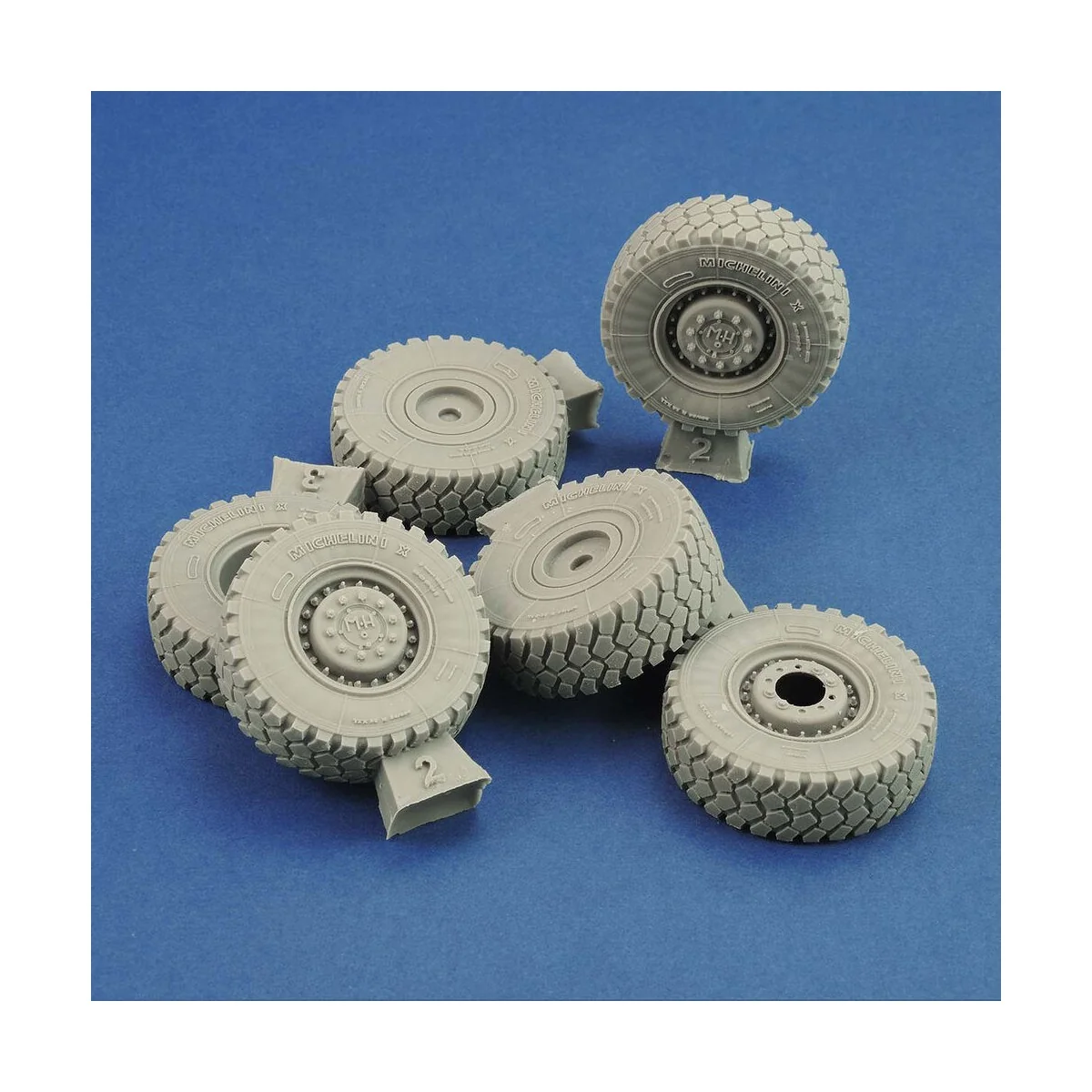 Cougar-4×4 sagged wheels, 1/35 - Royal Model RM772