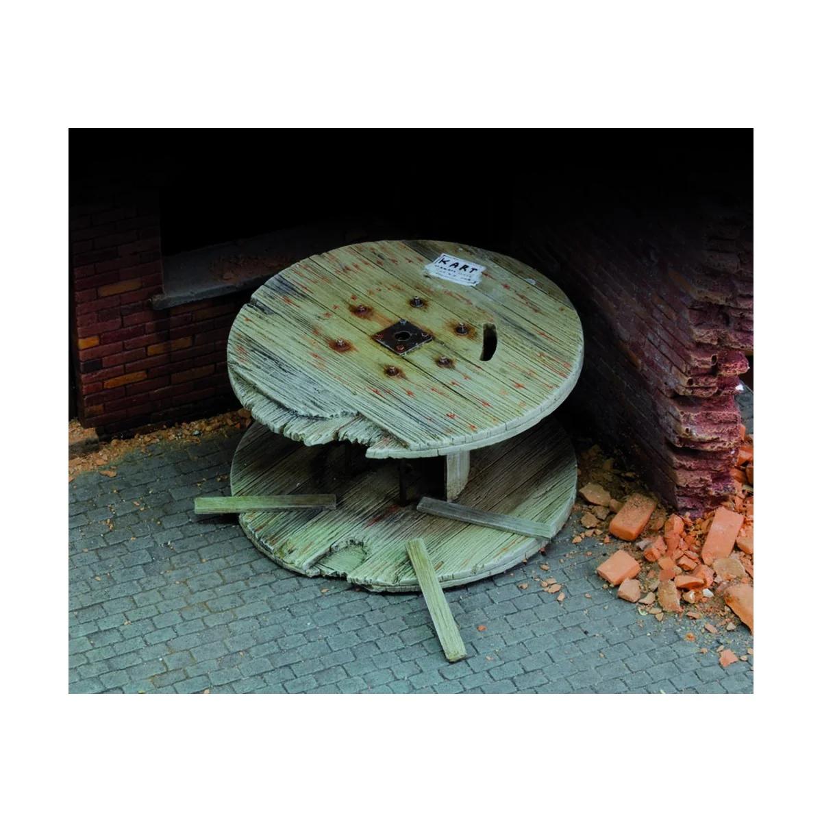 Damaged cable reel 'diameter 60mm' - Royal Model RM774