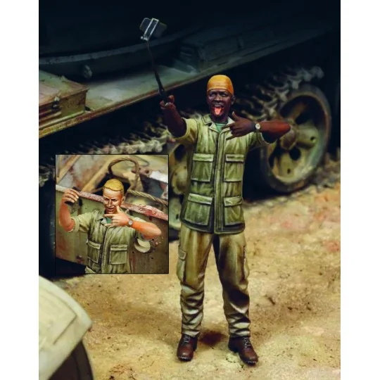 Selfie soldier - Royal Model RM782