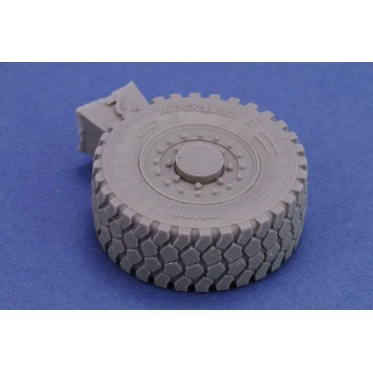 RG-31 mk.3 sagged wheels, 1/35 - Royal Model RM784