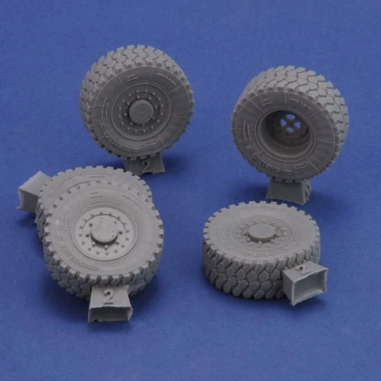 RG-31 mk.3 sagged wheels, 1/35 - Royal Model RM784