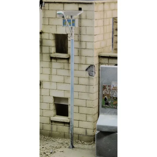 Solar powered street light, 1/35 - Royal Model RM796