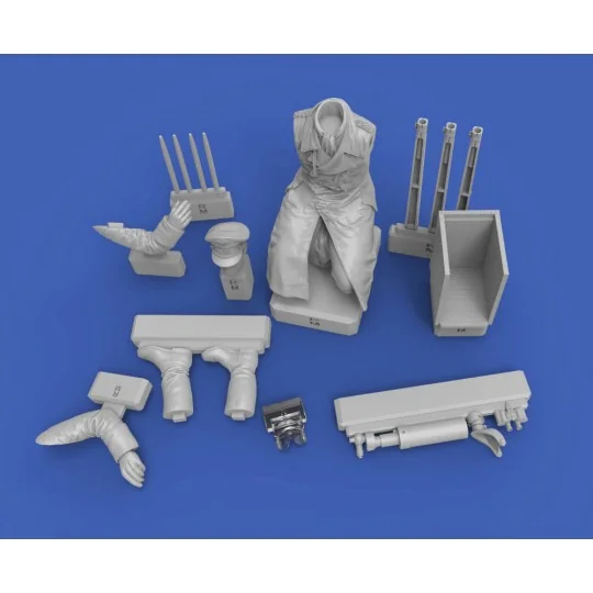 Erwin Rommel with tripod telescope, 1/35 - Royal Model RM820