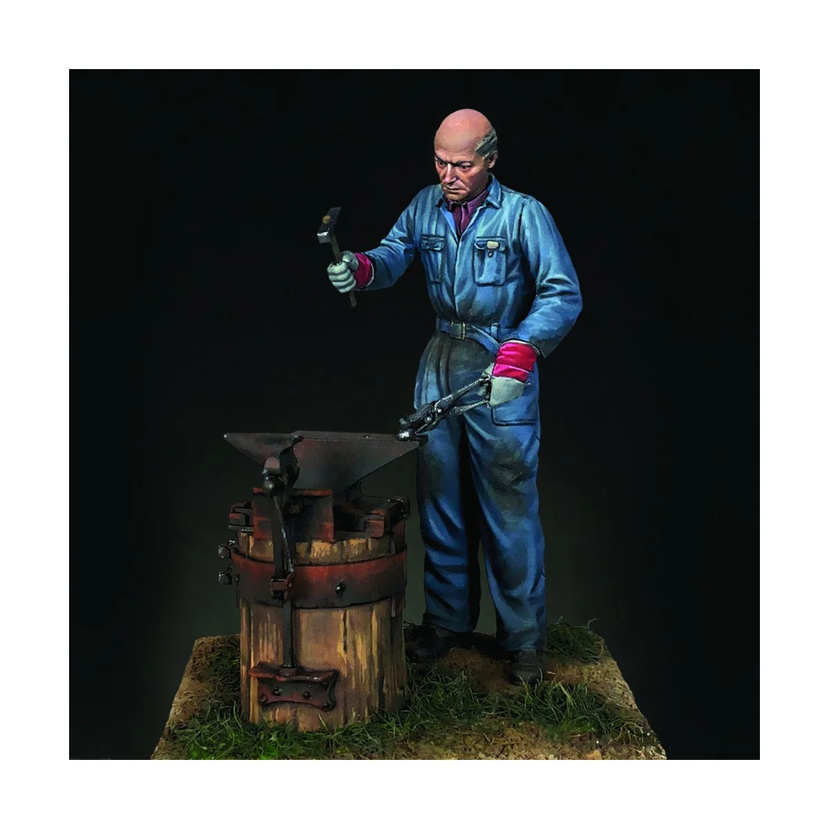 Blacksmith, 1/35 - Royal Model RM822