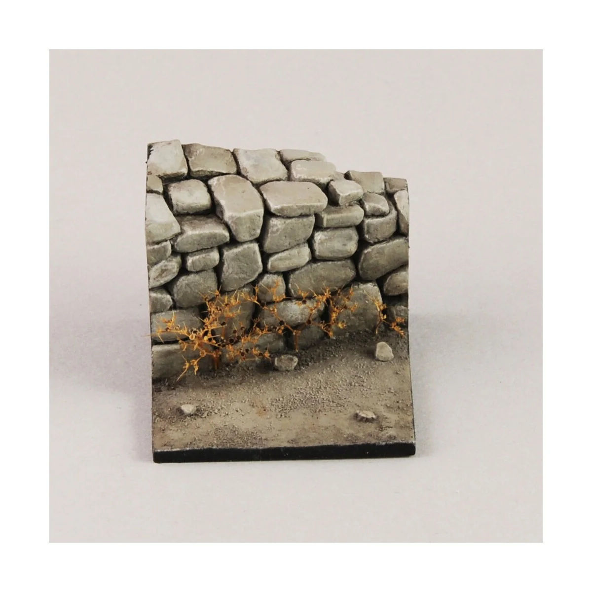 Base with stone wall (cm 3, 5x3, 5), 1/32 - Royal Model RM870