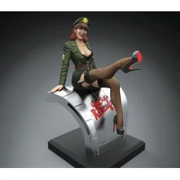 Pin Up Pilot (75mm) - Royal Model RM900