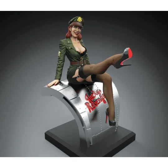 Pin Up Pilot (75mm) - Royal Model RM900