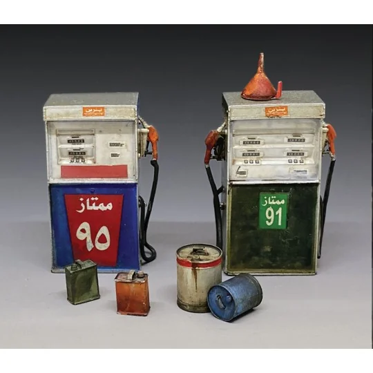 Modern Gas pumps Mid Orient, 1/35 - Royal Model RM924