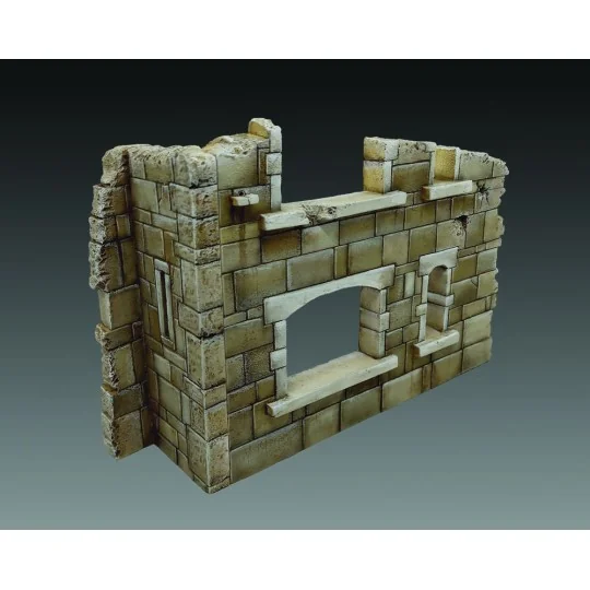 Ruined building section, 1/35 - Royal Model RM927