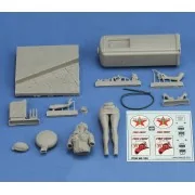 Pin-up at the gas pump (75mm) - Royal Model RM928