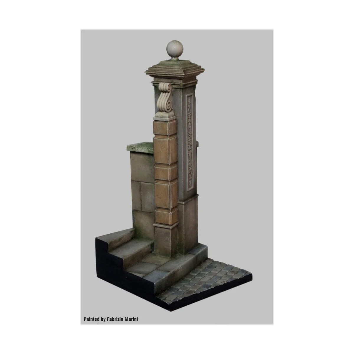 Base with column 'cm4x4', 1/32 - Royal Model RM947