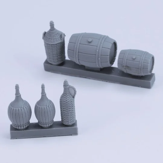 Wicker Bottles and small barrels, 1/16 - Royal Model RM954