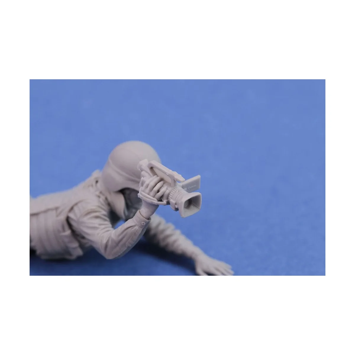 War Reporter, 1/35 - Royal Model RM960