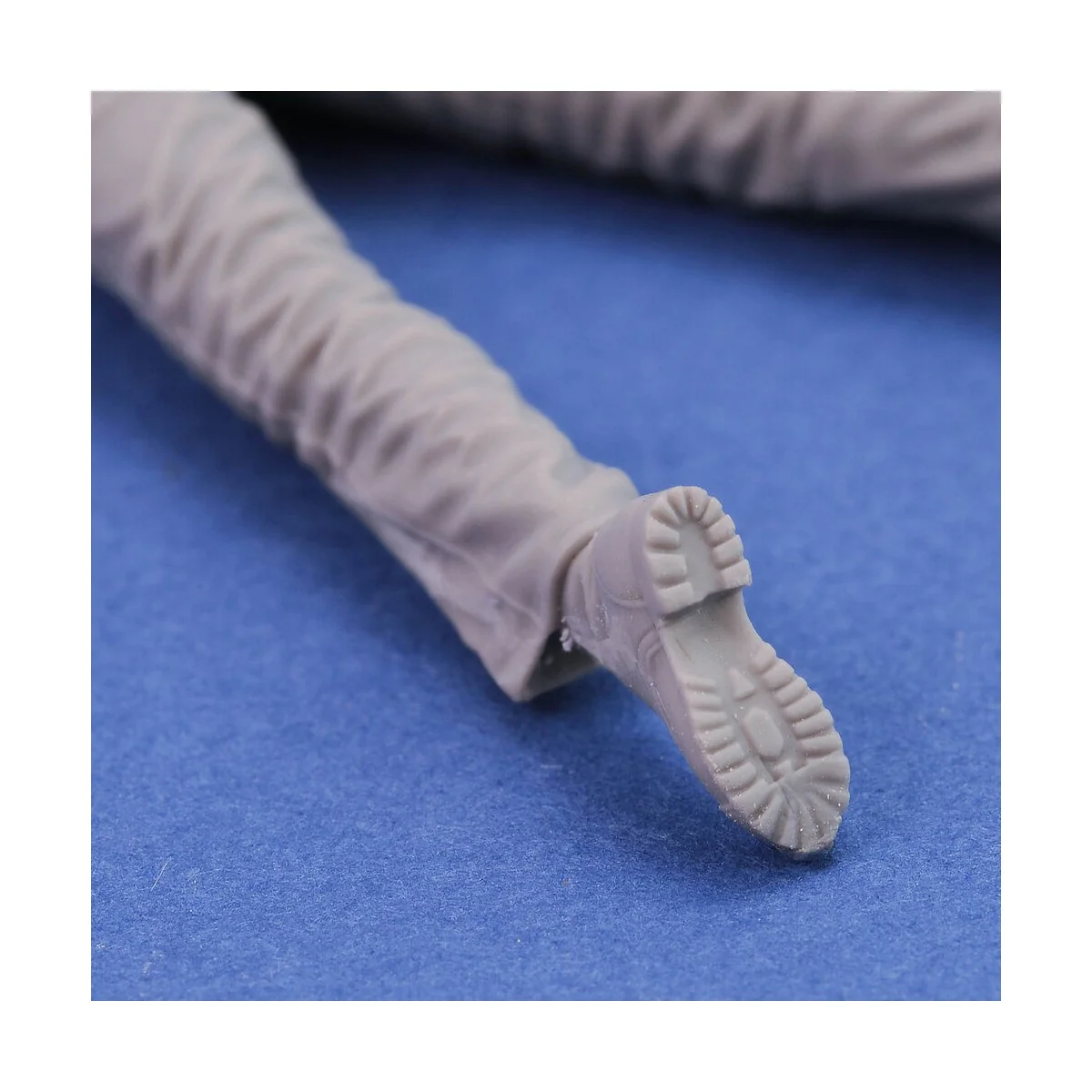 War Reporter - Royal Model RM960