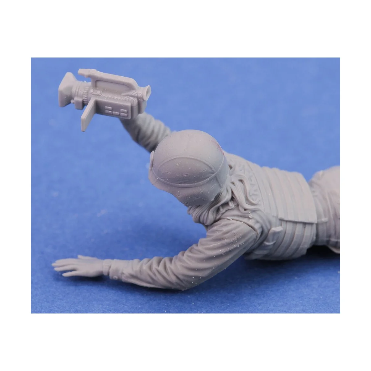 War Reporter, 1/35 - Royal Model RM960