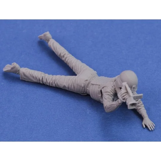 War Reporter, 1/35 - Royal Model RM960