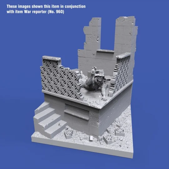 Mid orient ruin base 'cm9x9', 1/35 - Royal Model RM988