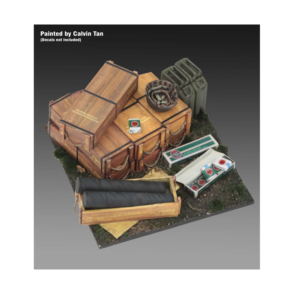 Base with 105 mm Ammo with Cases cm4x4 - Royal Model RM992