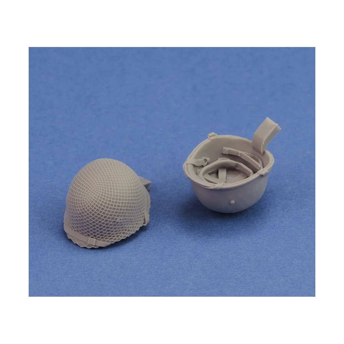 U.S. infantry helmets WWII - 2 pcs. - Royal Model RM1006