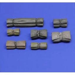 Tentpacks and bedrolls part 1 - Royal Model RM1017