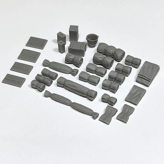 Tentpaks and bedrolls, 1/48 - Royal Model RM1032