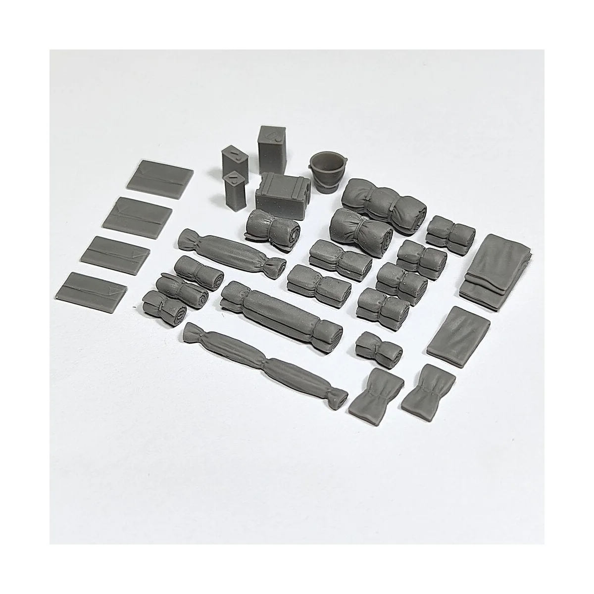 Tentpaks and bedrolls, 1/48 - Royal Model RM1032