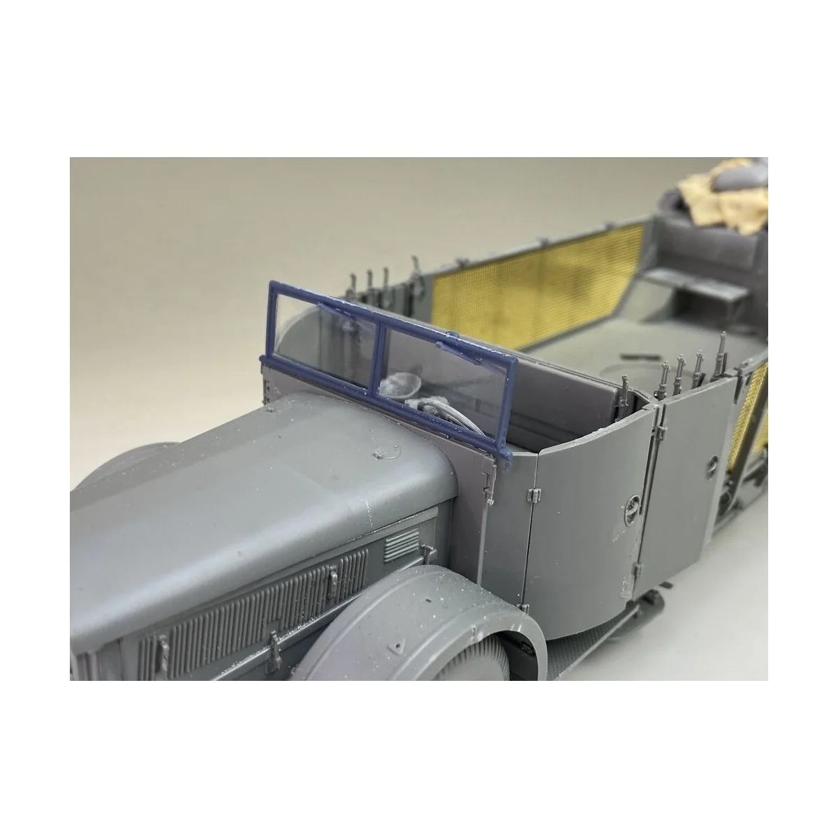 Windscreen 8.8 cm Flak on 9t Vomag, 1/72 - Royal Model RM1097