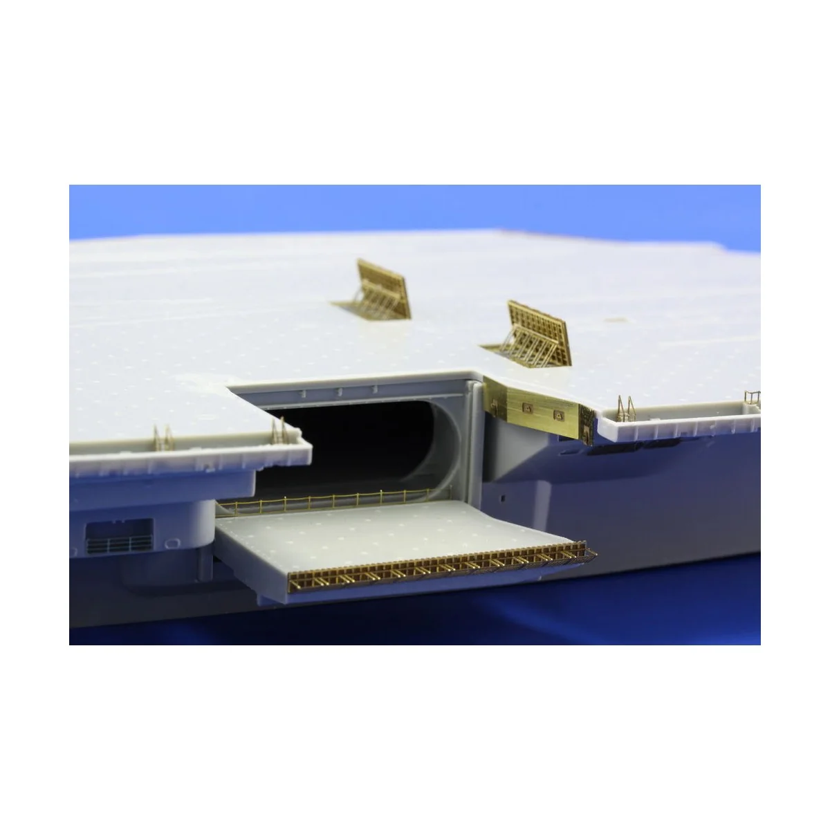 USS Nimitz CVN-68 for Trumpeter, 1/700 - Eduard Accessories 17029 USS Nimitz CVN-68 for Trumpeter, 1/700 - Eduard Accessories 17029