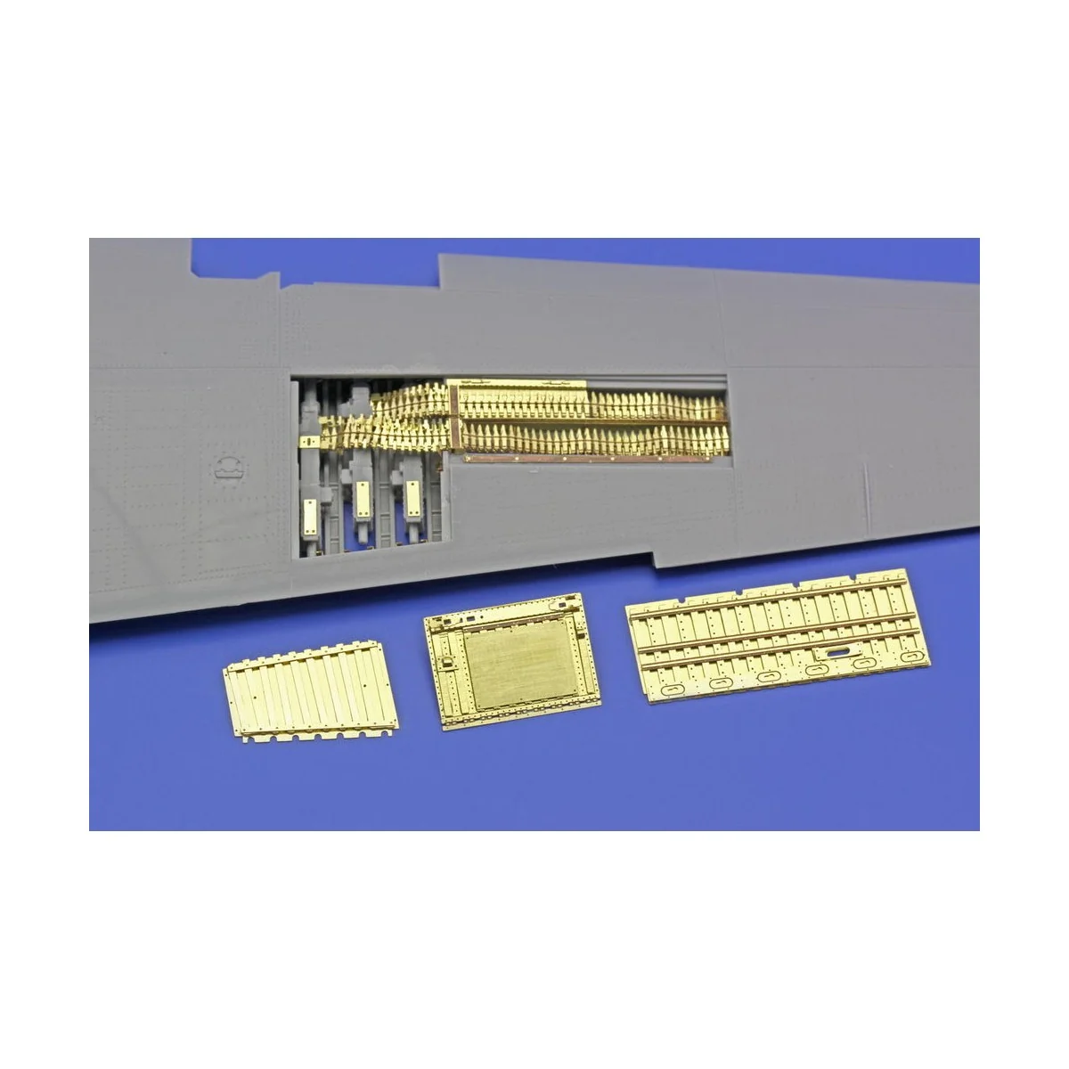 P-51D gun bay late for Tamiya - Eduard Accessories 32721