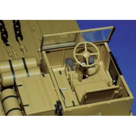 18t Zugkraftwagen Famo mit Tiefladeanhg. für Pz.Kpfw.Sd.Ah.116 Foto...