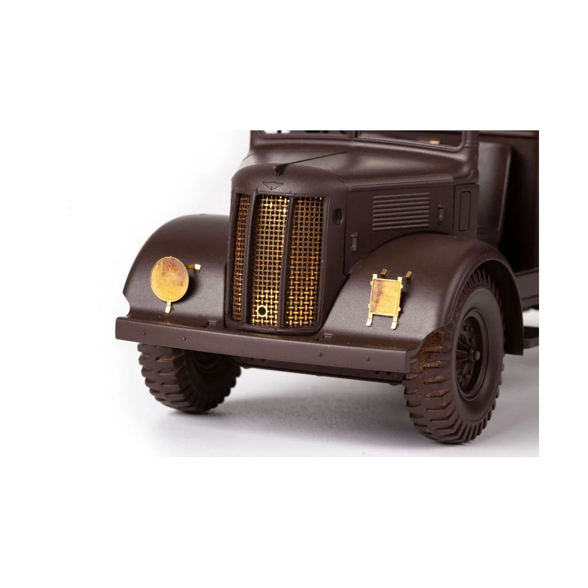 WWII British Army 30-CWT 4x2 Truck 1/35 AIRFIX, 1/35 - Eduard Acces...