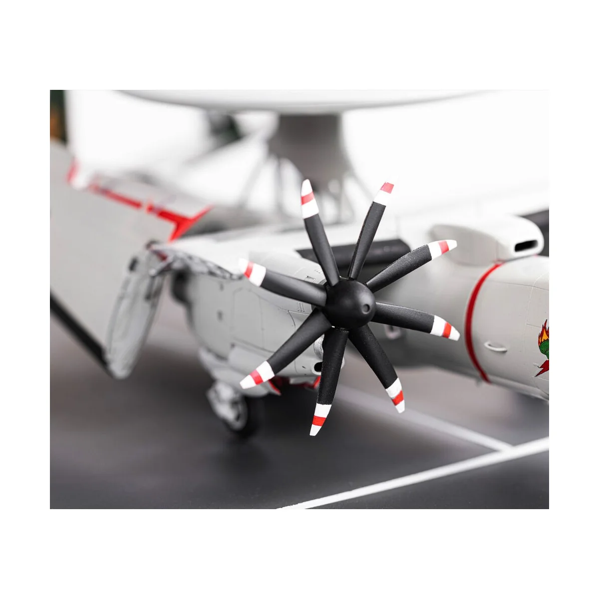 STARTER KIT E-2C Hawkeye, 1/72 - Heller 58300