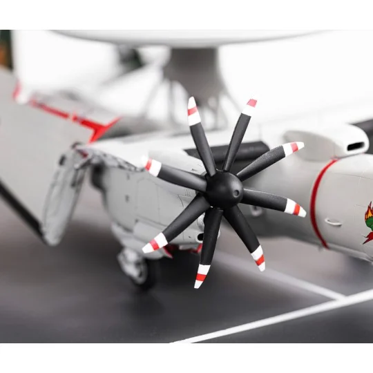 E-2C Hawkeye, 1/72 - Heller 82300