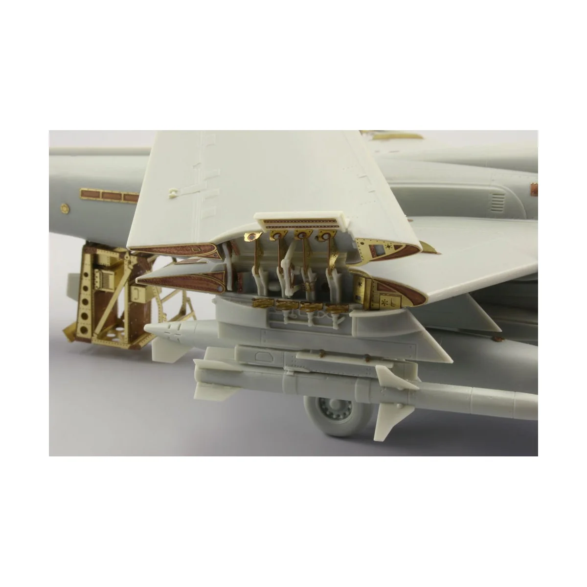 EA-6B wing fold for Kinetic - Eduard Accessories 48680