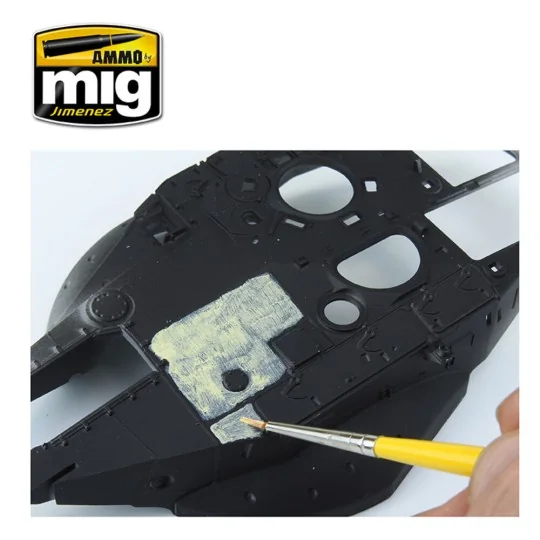 Anti-Slip Paste - Sand Color (for 1/35 scale) - AMMO by MIG Jimenez...