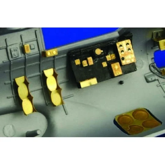 B-17G Flying Fortress cockpit interior für Revell/Monogram Bausatz ...