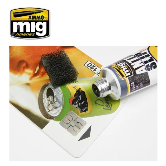 Anti-Slip Paste - Black Color (for 1/72 & 1/48 scales) - AMMO by MI...