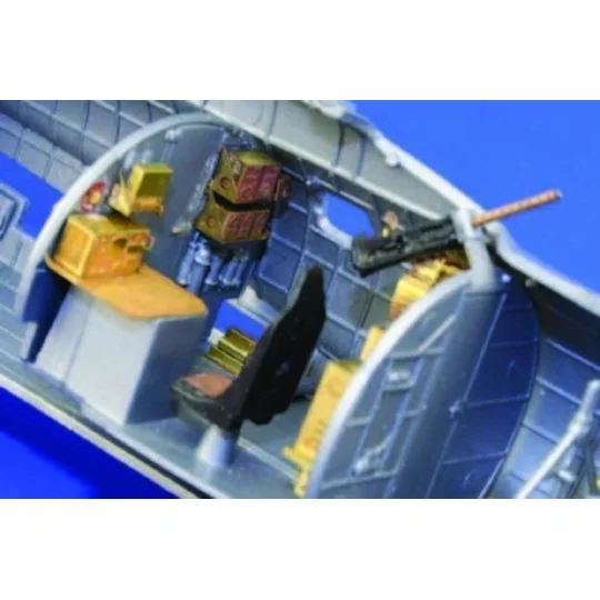 B-17G Flying Fortress mid section für Revell/Monogram Bausatz - Edu...