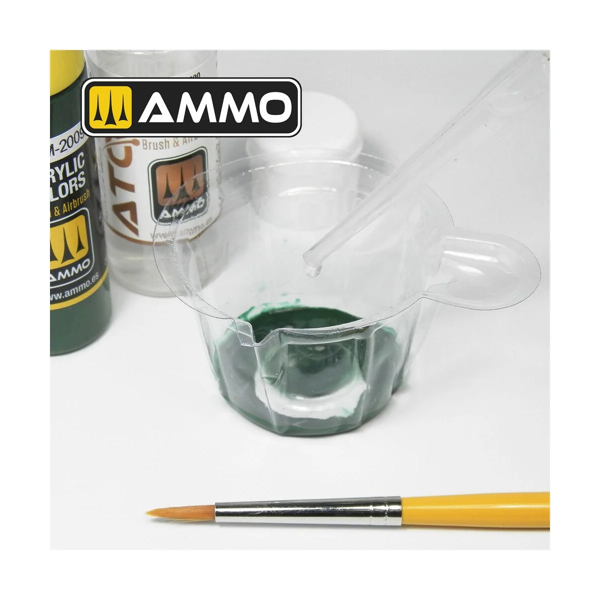 Disposable Mixing Cups 40ml (10pcs) - AMMO by MIG Jimenez A.MIG-8268