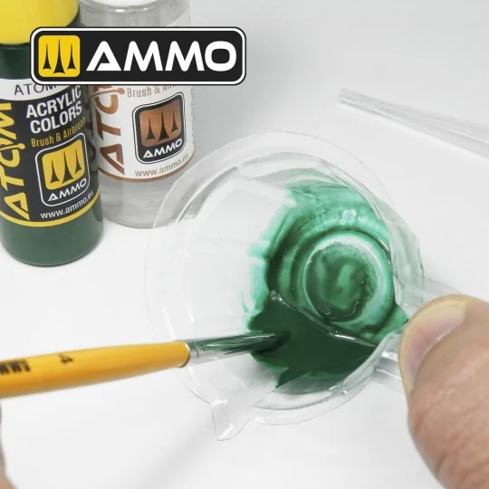 Disposable Mixing Cups 40ml (10pcs) - AMMO by MIG Jimenez A.MIG-8268