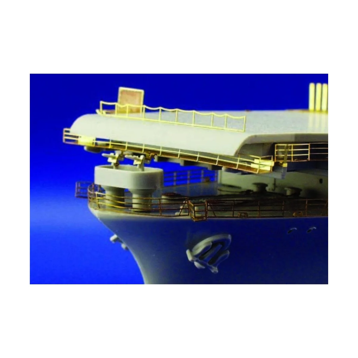 Flugzeugträger USS Hornet CV 8 Fotoätzsatz für Reling, 1/350 - Edua...