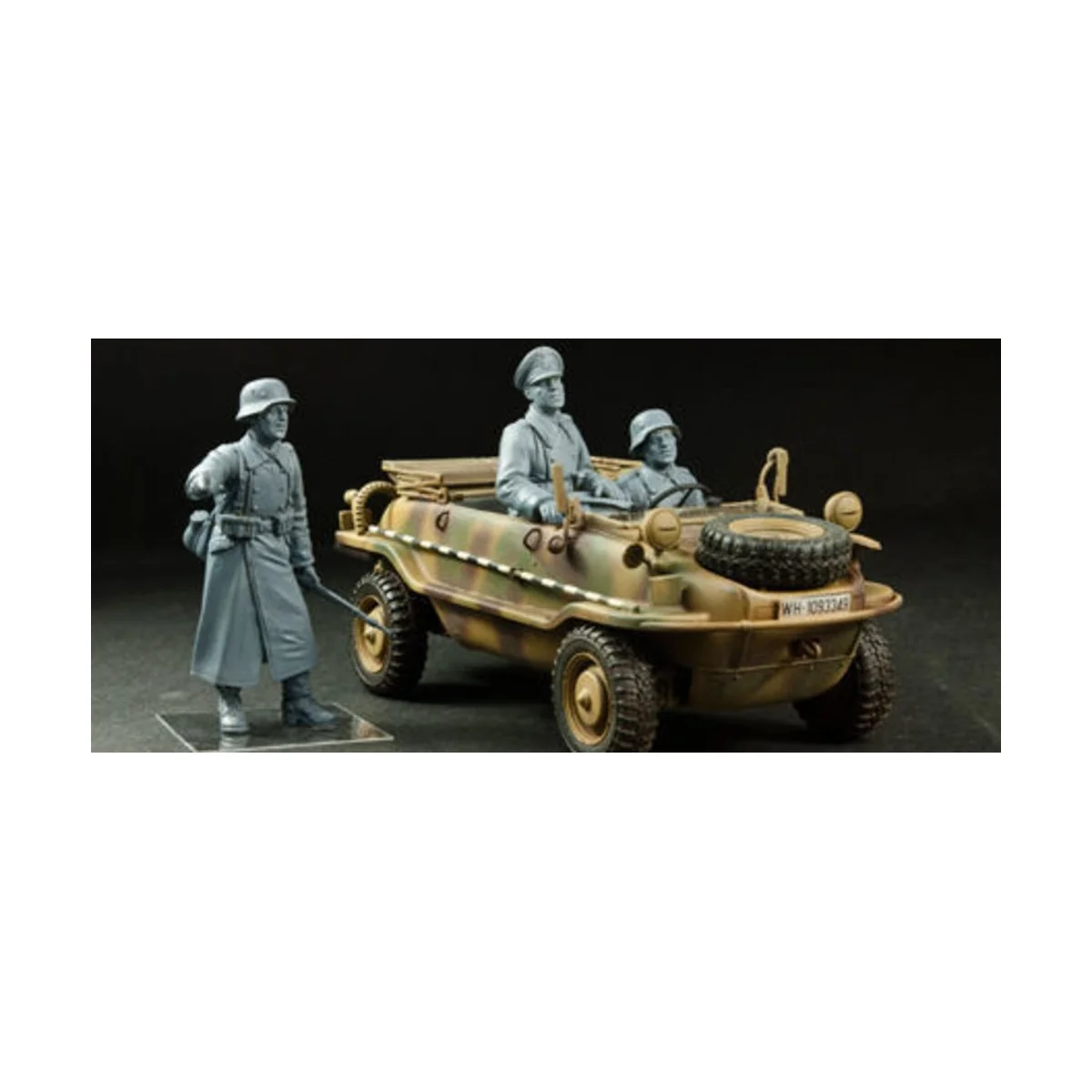 German VK128 crews in Eastern Front-3 Fi, 1/35 - Hobby Fan HF724