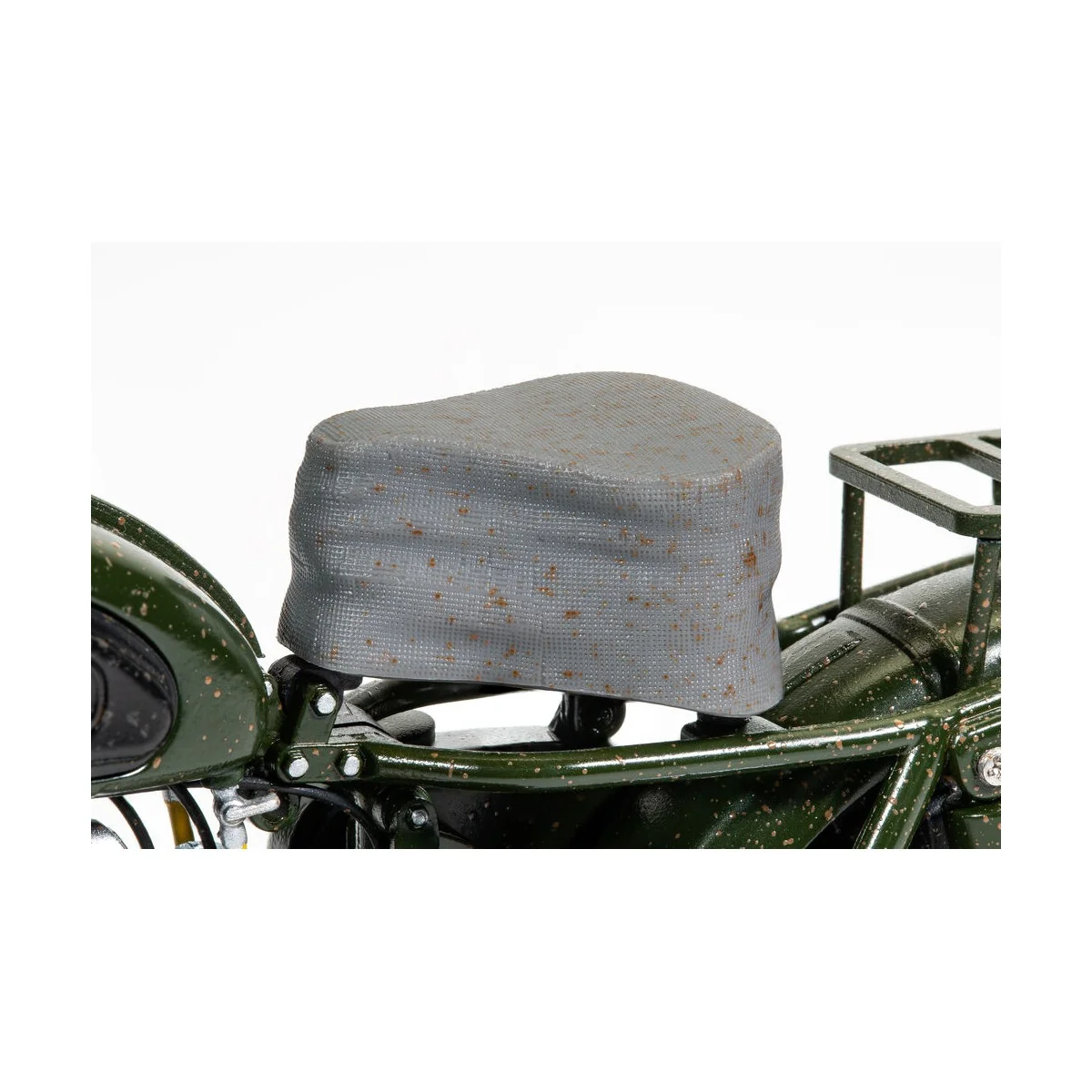 The Great Escape - Triumph TR6 Trophy (Weathered), 1/12 - Corgi CC0...