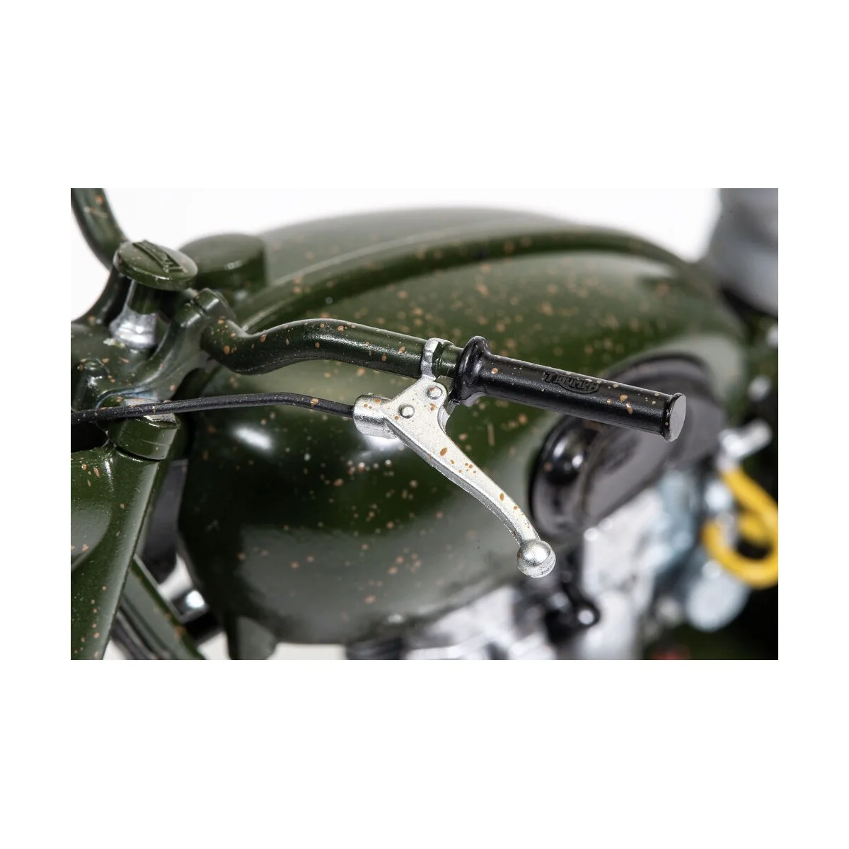 The Great Escape - Triumph TR6 Trophy (Weathered), 1/12 - Corgi CC0...