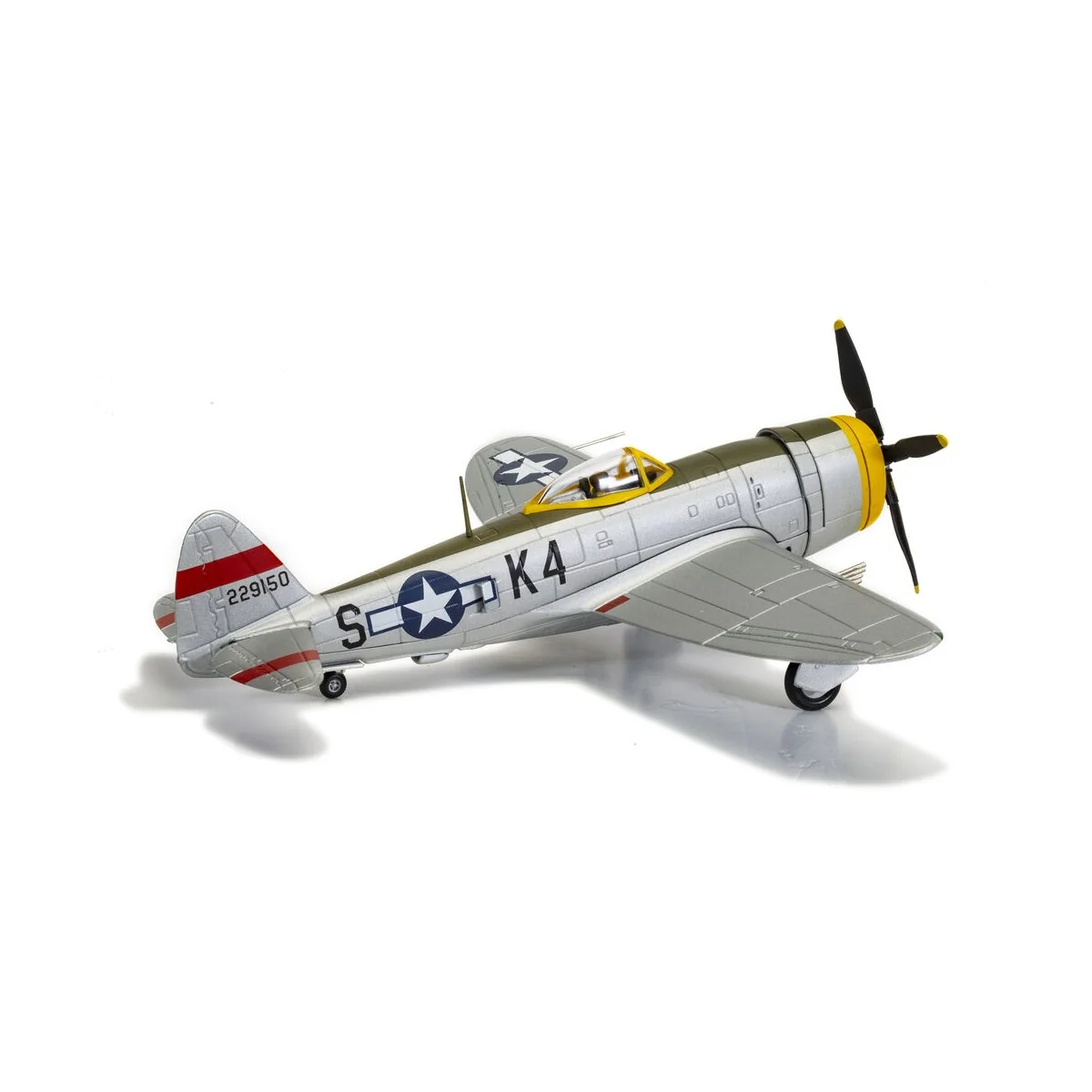 Republic P-47D Thunderbolt, 'Dottie Mae', 42-29150 / K4-S, 410th FG...