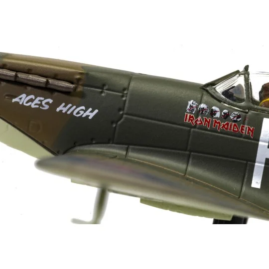 Iron Maiden - Supermarine Spitfire MKII 'Aces High', 1/72 - Corgi C...
