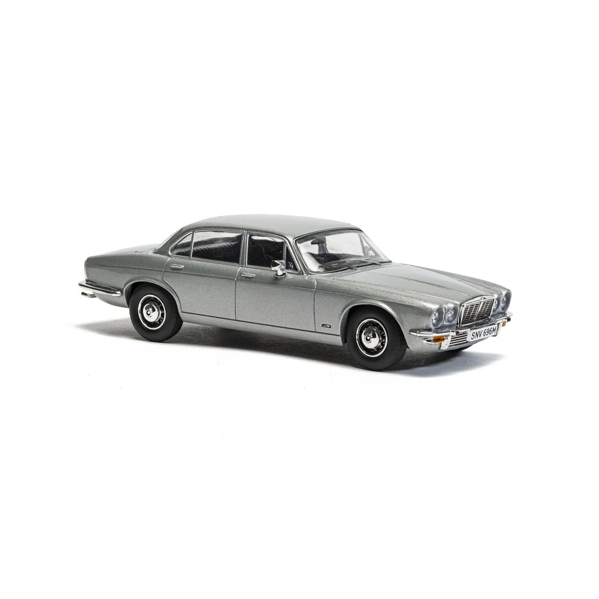 Screen Stars - Ford Capri Mk2 2.0S Diamond White, Jaguar XJ6 Series...